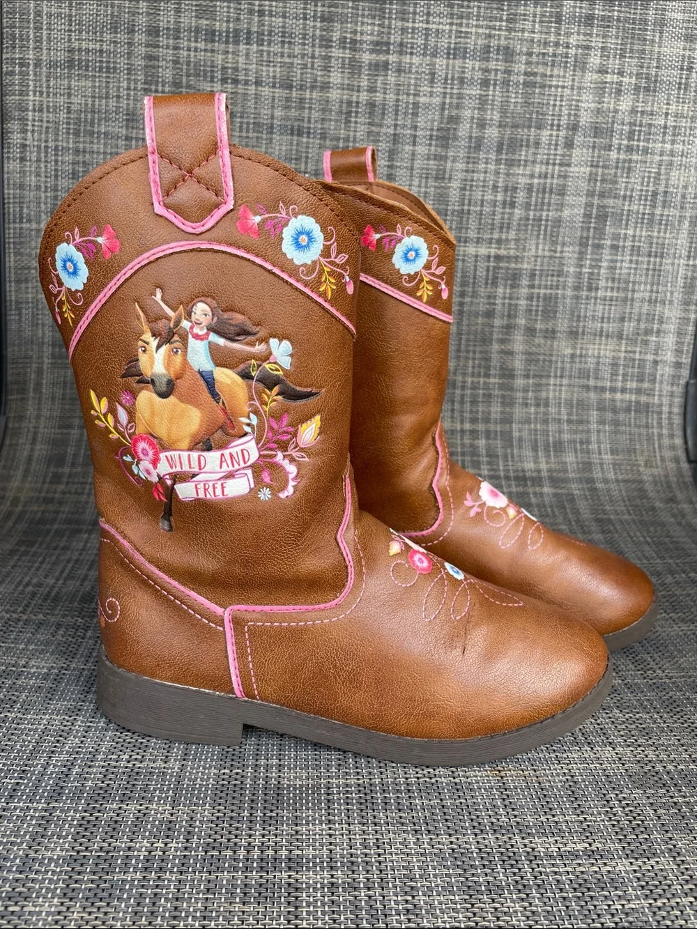 Dreamworks spirit riding